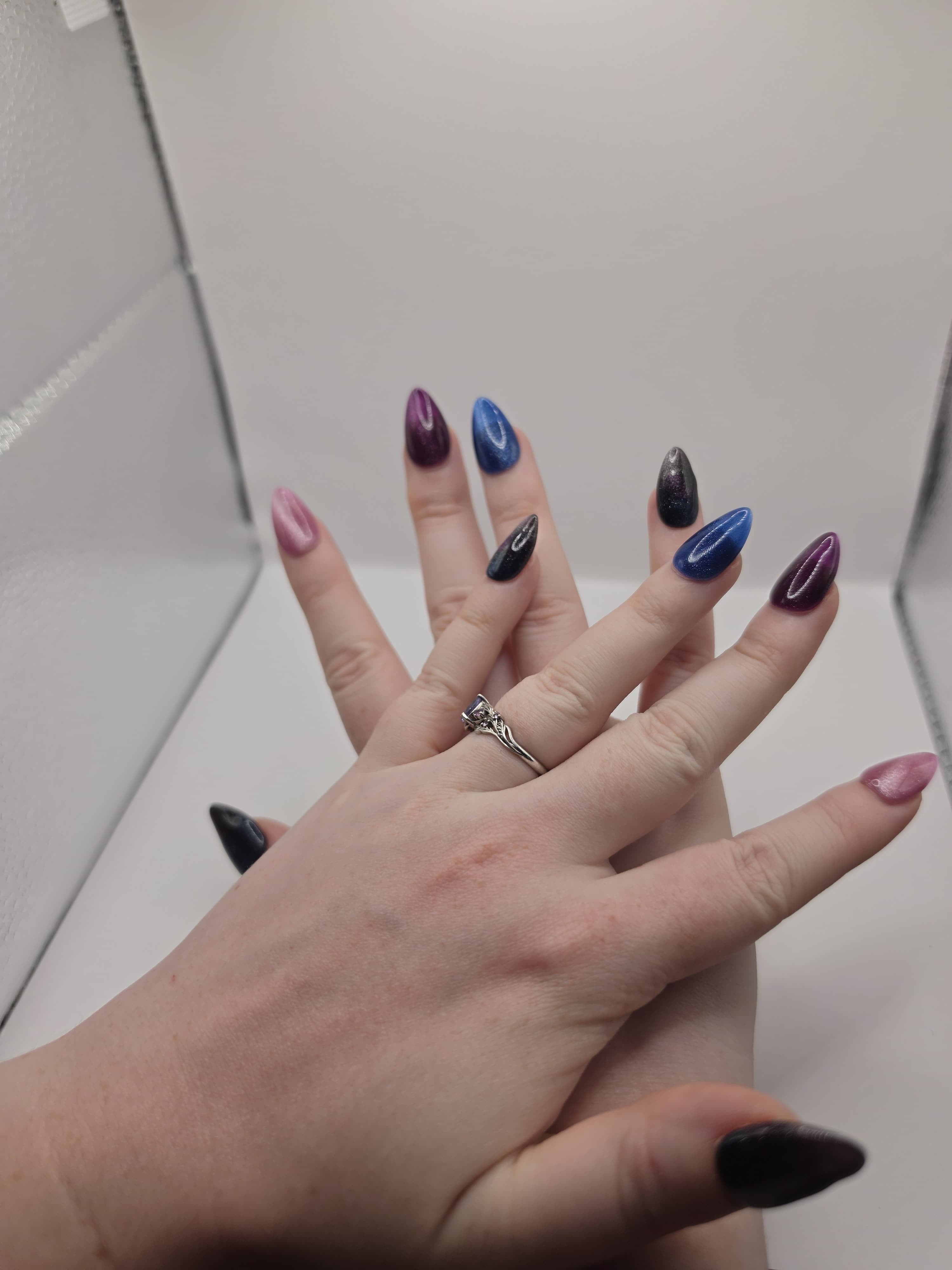 Bi-Pride Cat's Eye Nails