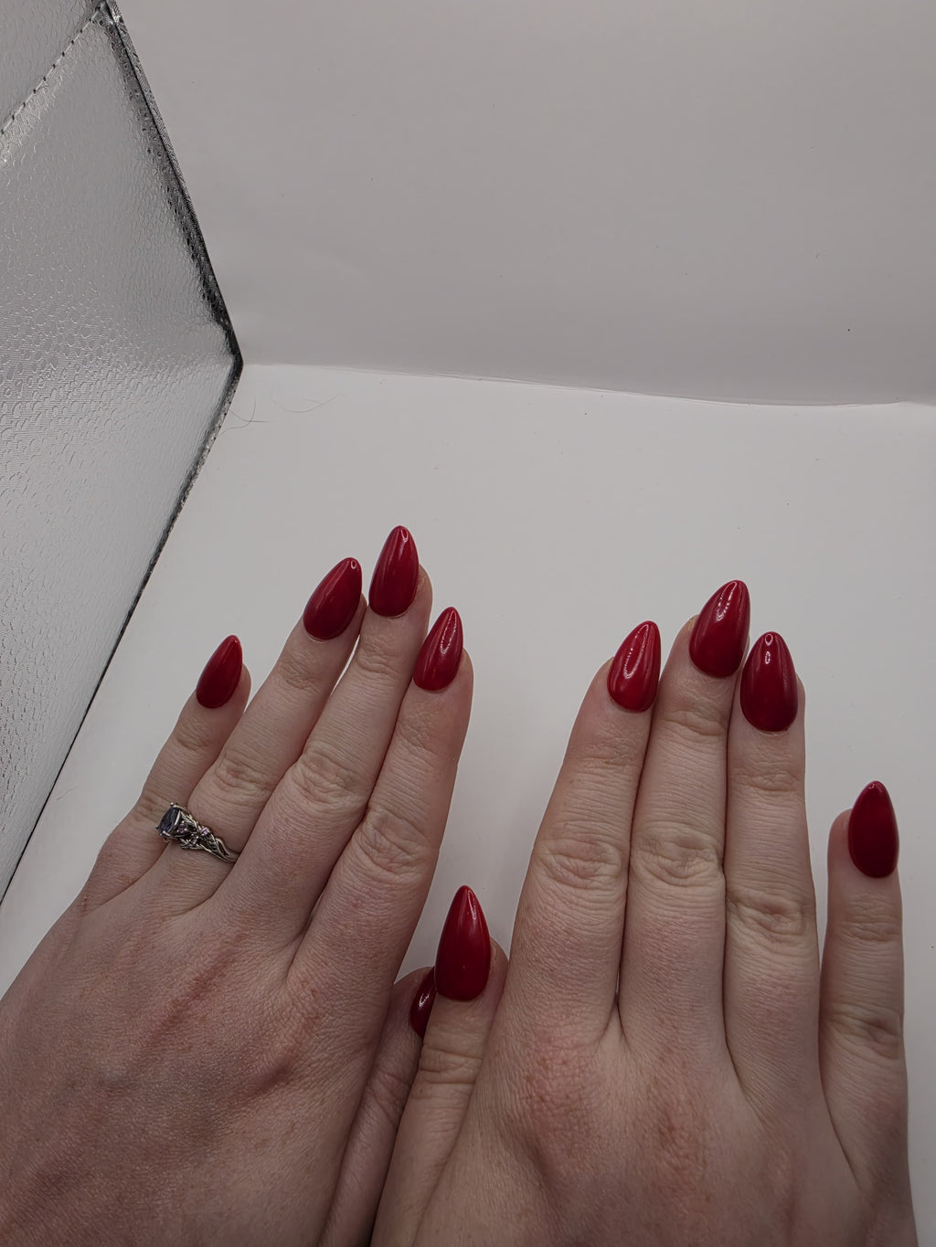 Classic cherry red nails